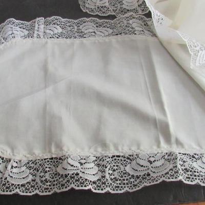 Long Oval Cloth Table Runner, Appr 57" Long