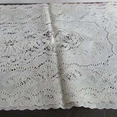 Lot of Old Plastic Lacy Look Table Runners and Doilies