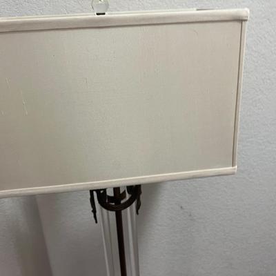 Beautiful office lamp square lampshade three settings