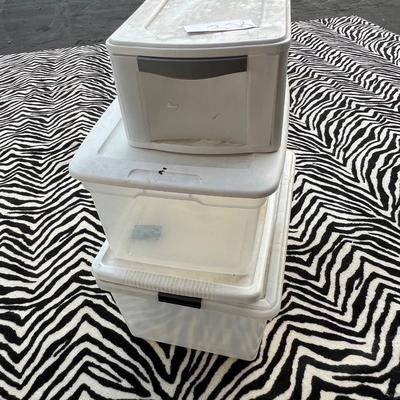 Plastic totes