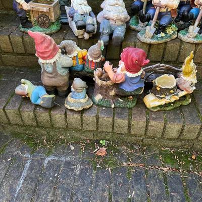 Garden Gnomes (G-RG)