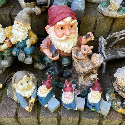 Garden Gnomes (G-RG)