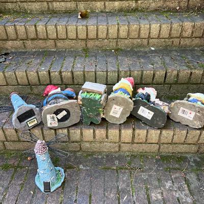 Garden Gnomes (G-RG)