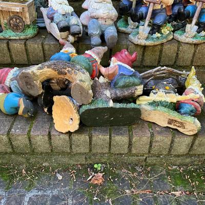 Garden Gnomes (G-RG)