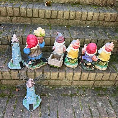 Garden Gnomes (G-RG)