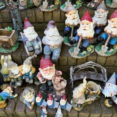 Garden Gnomes (G-RG)