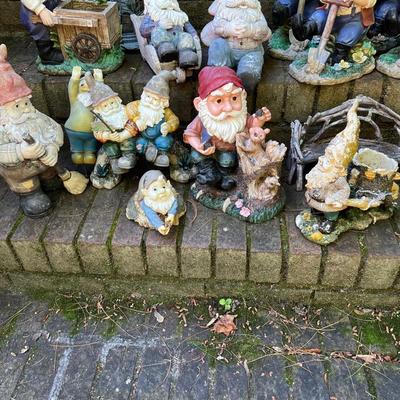 Garden Gnomes (G-RG)