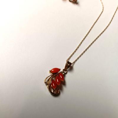 14K AND CORAL NECKLACE AND PIERCED EARRINGS