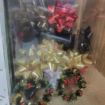 PRE-LITE 4.5 FOOT CHRISTMAS TREE AND BOWS