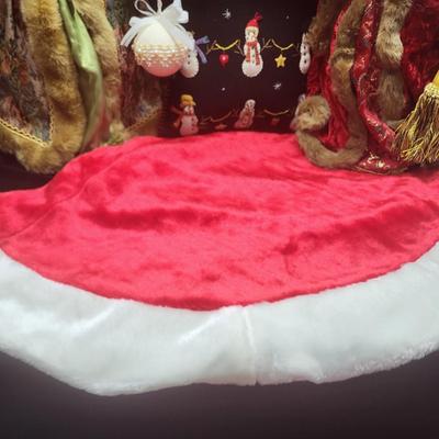 2 OLD WORLD TYPE SANTAS, TREE SKIRTS AND MORE