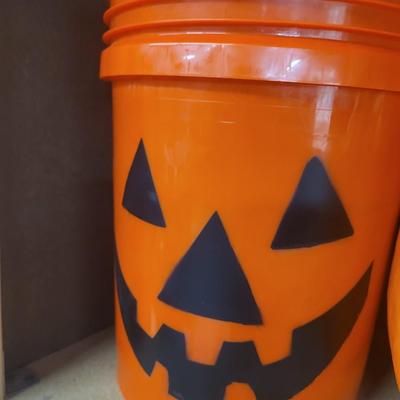 HALLOWEEN PUMPKINS