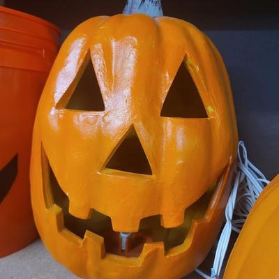 HALLOWEEN PUMPKINS