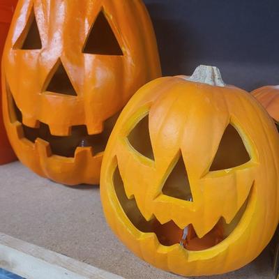 HALLOWEEN PUMPKINS