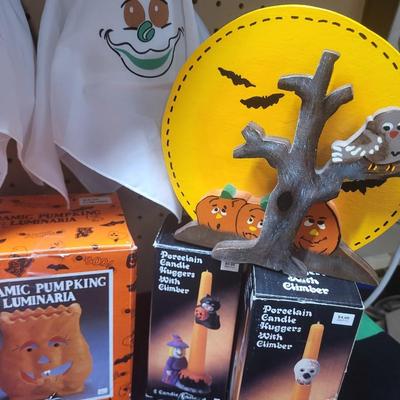 HALLOWEEN DECORATIONS