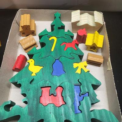 WALKING SANTA, SNOWFLAKE DOOR HANGER, TREE PUZZLE AND MORE