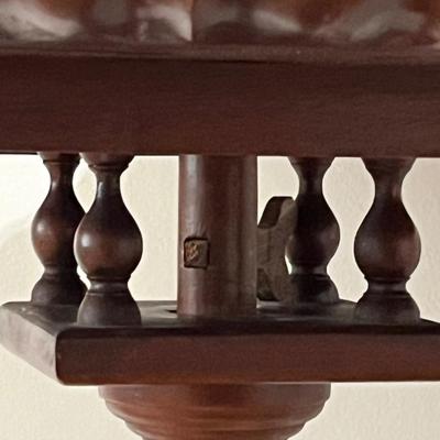 Mahogany Tilt Top Clawfoot Tea/Pie Table