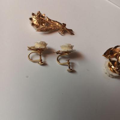 MATCHING BROOCHES AND CLIP ON EARRINGS