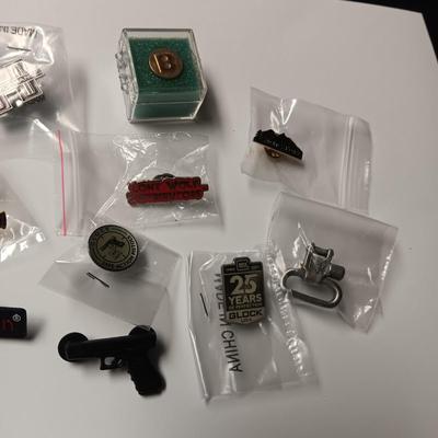 FIREARMS ADVERTISING & OTHER PINS