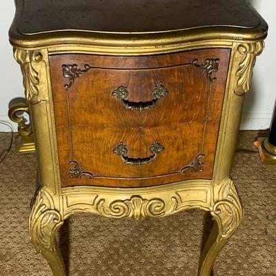 SIX Piece Bedroom Set Vanity Dresser Chest of Drawers Bed & Nightstand