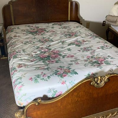 SIX Piece Bedroom Set Vanity Dresser Chest of Drawers Bed & Nightstand