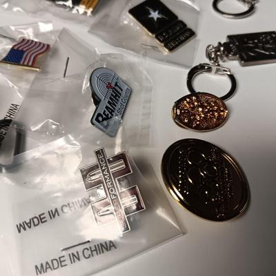 FIREARMS ADVERTISING & OTHER PINS AND KEYCHAINS