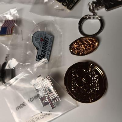 FIREARMS ADVERTISING & OTHER PINS AND KEYCHAINS