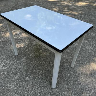 Benjamin Crysteel Stainless Enamel Top Table (G-TF)