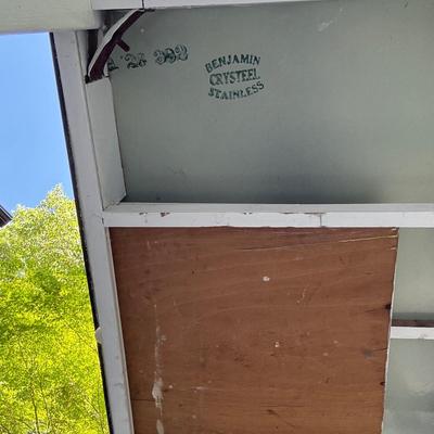 Benjamin Crysteel Stainless Enamel Top Table (G-TF)