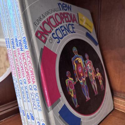 Children’s Science Books Lot