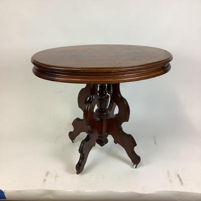 1154 Antique Oval Victorian Eastlake Walnut Table