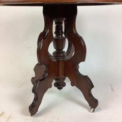1154 Antique Oval Victorian Eastlake Walnut Table