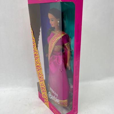 Indian Barbie Doll from Dolls of the World Collection, Special Edition Mattel 1995 Vintage