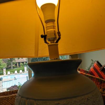 Hembelysning till salui Table Lamp