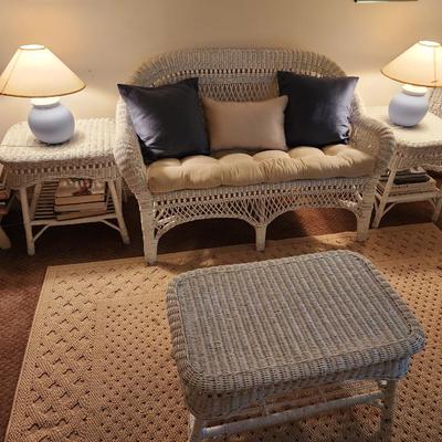 Room Full of Wicker Furniture 14 pieces