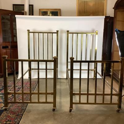 1155 Pair of Early 20th Century Simmons Manufacturing Co. Brass Beds
