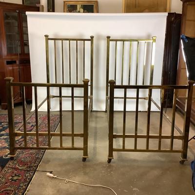 1155 Pair of Early 20th Century Simmons Manufacturing Co. Brass Beds