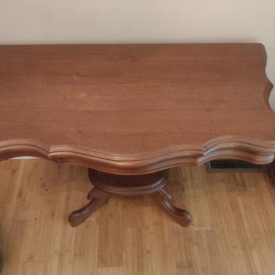 Wooden Accent/Entryway Table