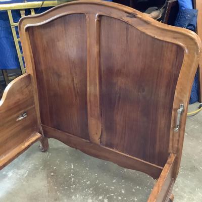 1156 Pair of Antique French Style Twin Beds
