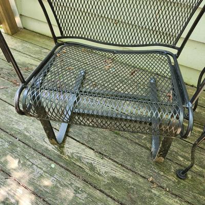 3 Pieces Wire Meshed Patio Deck Furniture 2 Chairs & Table