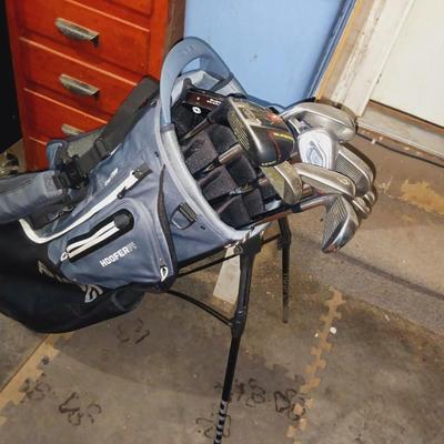 GOLF CLUBS & PING BAG