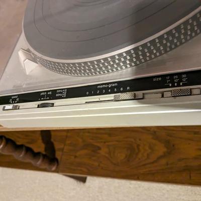 Vintage Technics SL-B5 Turntable