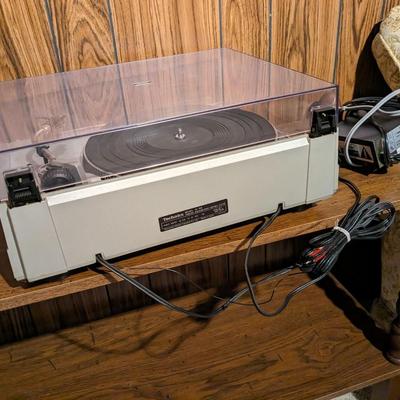 Vintage Technics SL-B5 Turntable
