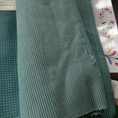 Lot of 30 Placemats for all occasions