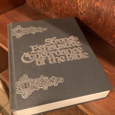 Jesus Christ Collectible Plates with Christian Books & Art (BDF-HS)