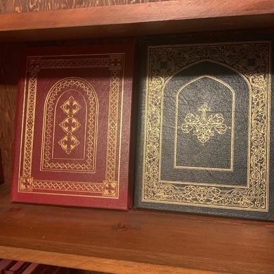 Jesus Christ Collectible Plates with Christian Books & Art (BDF-HS)