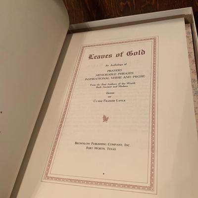 Jesus Christ Collectible Plates with Christian Books & Art (BDF-HS)