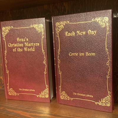 Jesus Christ Collectible Plates with Christian Books & Art (BDF-HS)