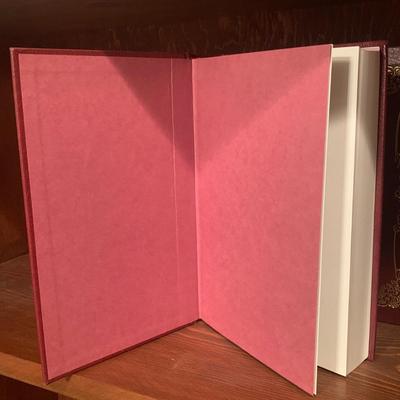 Jesus Christ Collectible Plates with Christian Books & Art (BDF-HS)