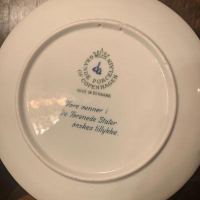 J. Edgar Hoover Signed Book w/ Flag, President Nesting Dolls, History Books, & DVDs (BDF-HS)