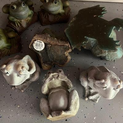 Hosley Potteries & Other Pond Friends Yard Art (G-RG)